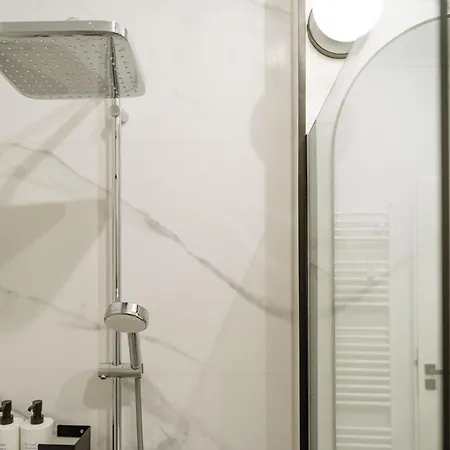 Plaza Cozy Exigent Lujerului - Free Private Parking Apartmán