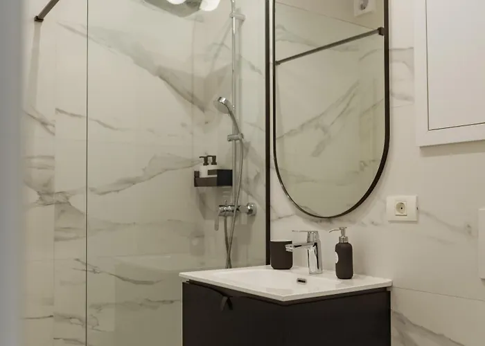 Апартаменти Plaza Cozy Exigent Lujerului - Free Private Parking Бухарест