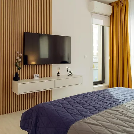 아파트 Plaza Cozy Exigent Lujerului - Free Private Parking