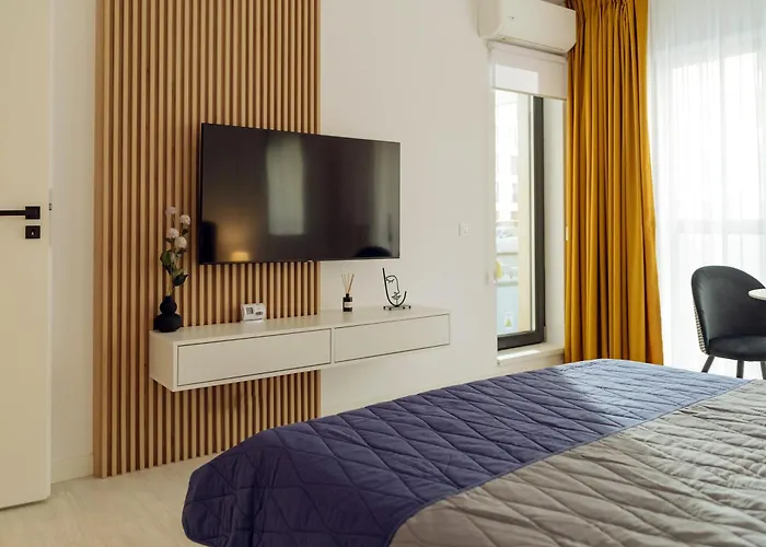 아파트 Plaza Cozy Exigent Lujerului - Free Private Parking